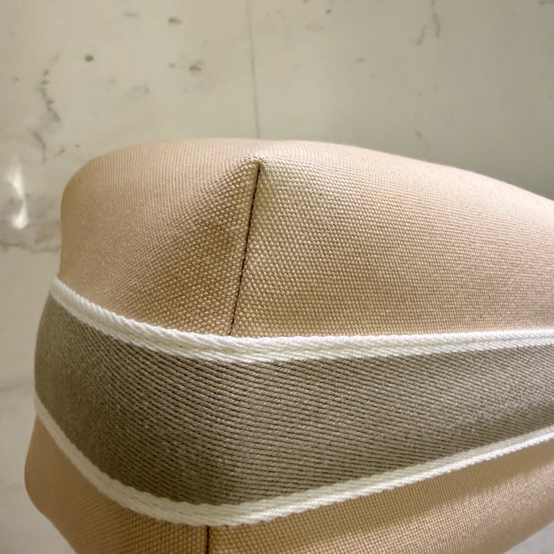 Hermes 97/98新 閒置小號 米色 盥洗包/便當盒-13