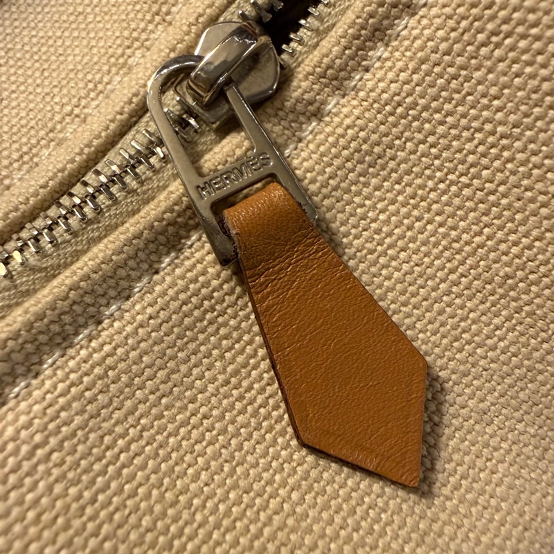Hermes 97/98新 閒置小號 米色 盥洗包/便當盒-19