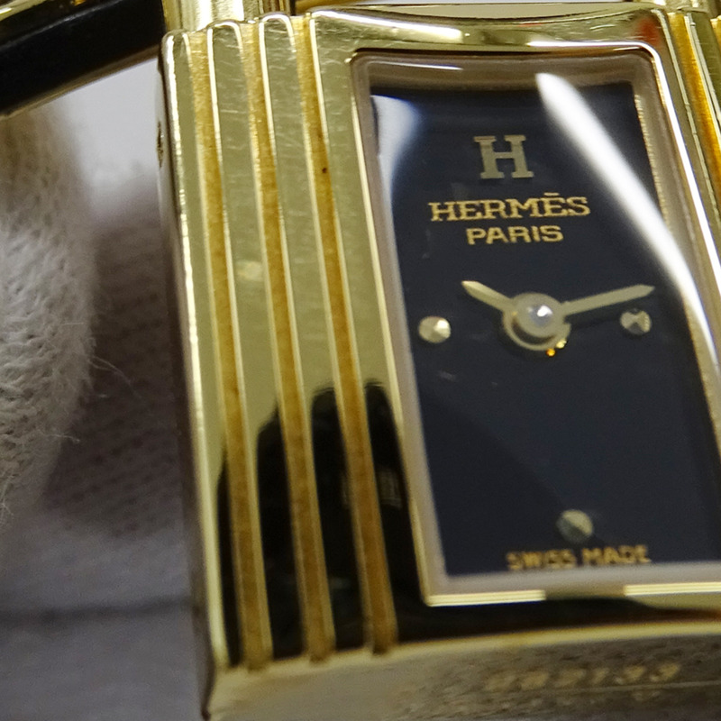 愛馬仕 Kelly 女士腕錶,石英機芯,QZ GP,皮革錶帶,金色錶盤,黑色錶殼,B-11