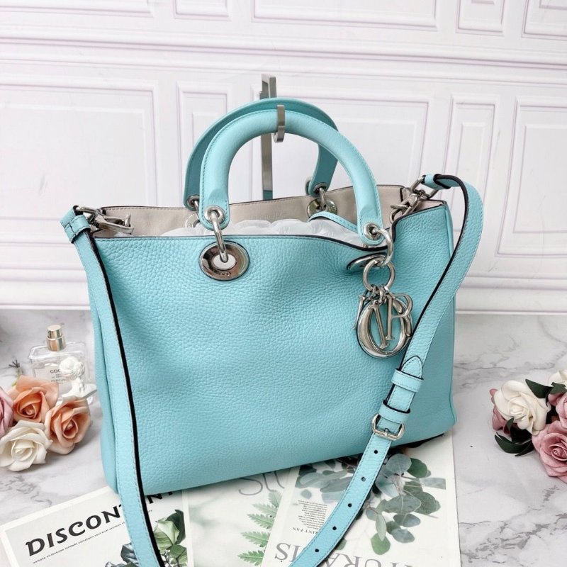 Dior 天藍色issimo肩背包32*12*22 98新配件塵袋-3