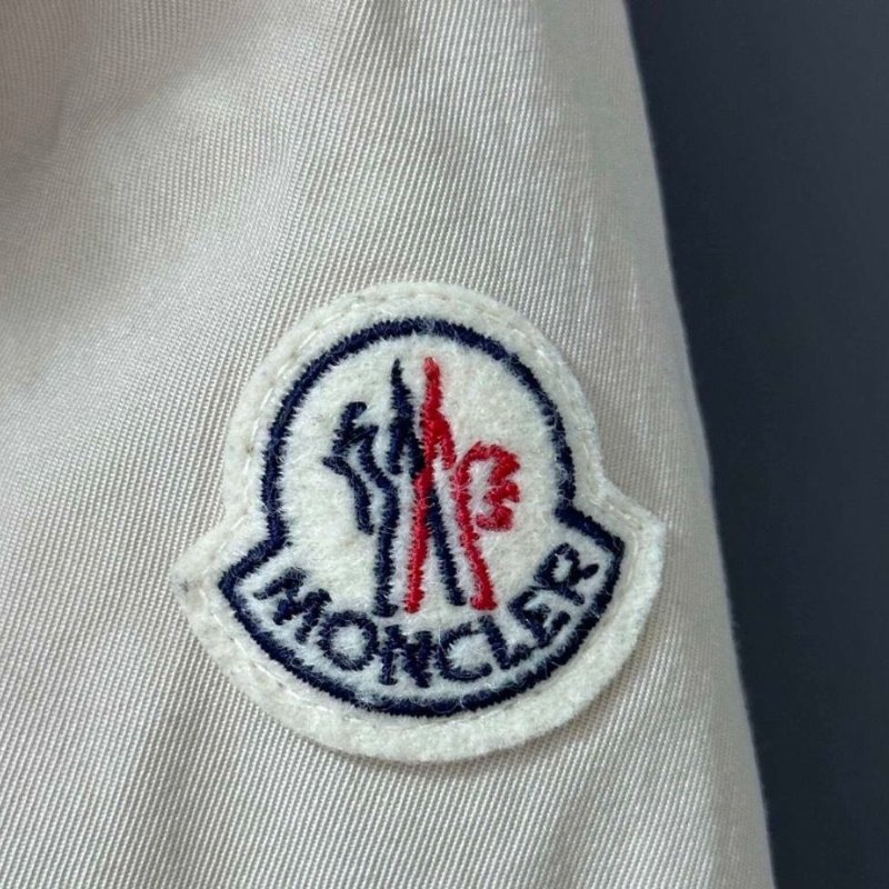 Moncler狐狸毛領收腰羽絨外套2碼 胸圍90 衣長85 98新配件塵袋-2