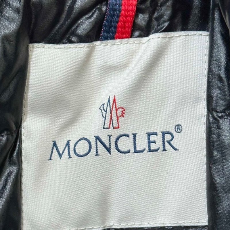 Moncler狐狸毛領收腰羽絨外套2碼 胸圍90 衣長85 98新配件塵袋-4