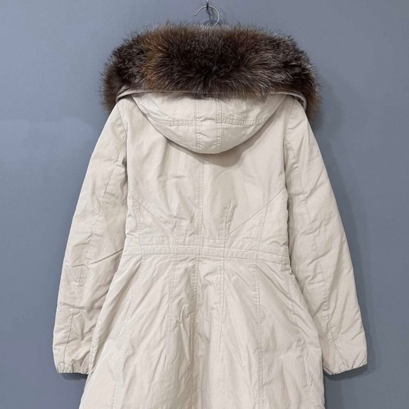 Moncler狐狸毛領收腰羽絨外套2碼 胸圍90 衣長85 98新配件塵袋-5