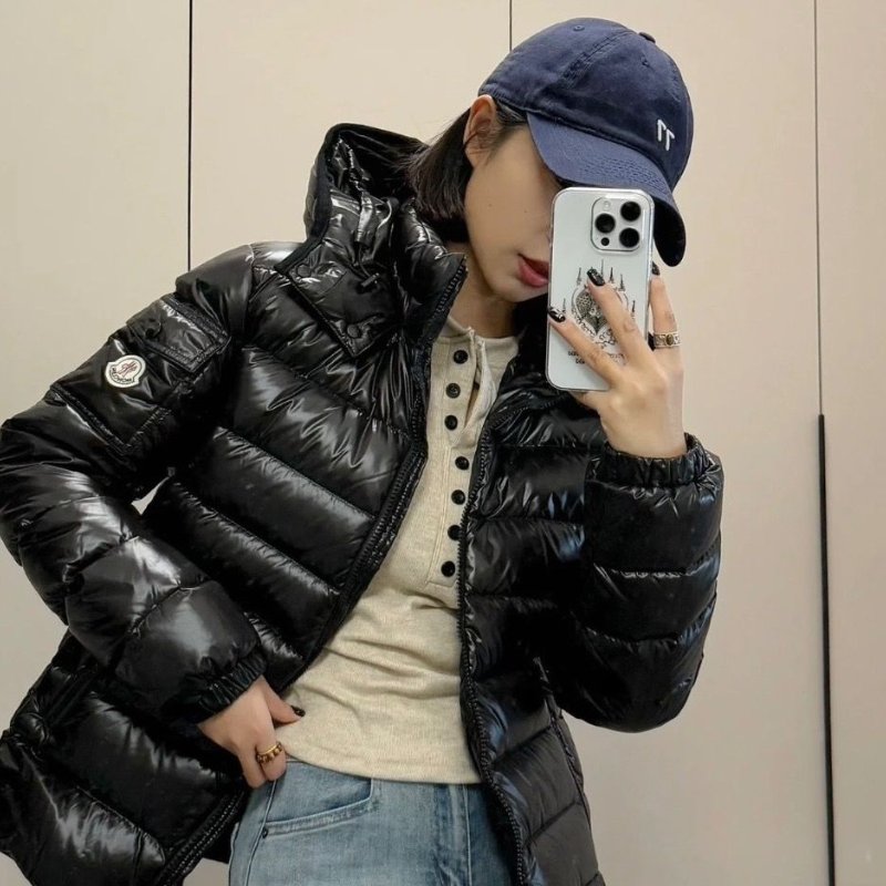 Moncler Bady黑色亮面刺繡徽標logo羽絨外套 1碼 胸圍98cm 衣長60cm 98新配件塵袋衣架-0
