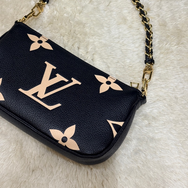 未使用品✨ 揹帶很美🖤LV 拼色印花 可放手機的牛皮麻將包 揹帶可拆卸-11