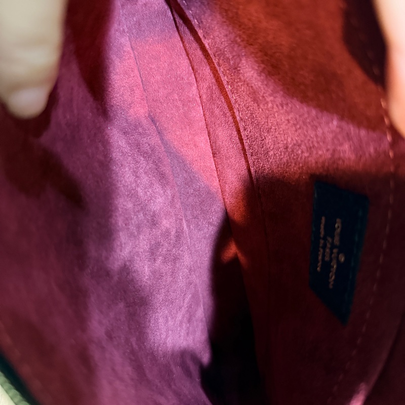 未使用品✨ 揹帶很美🖤LV 拼色印花 可放手機的牛皮麻將包 揹帶可拆卸-30