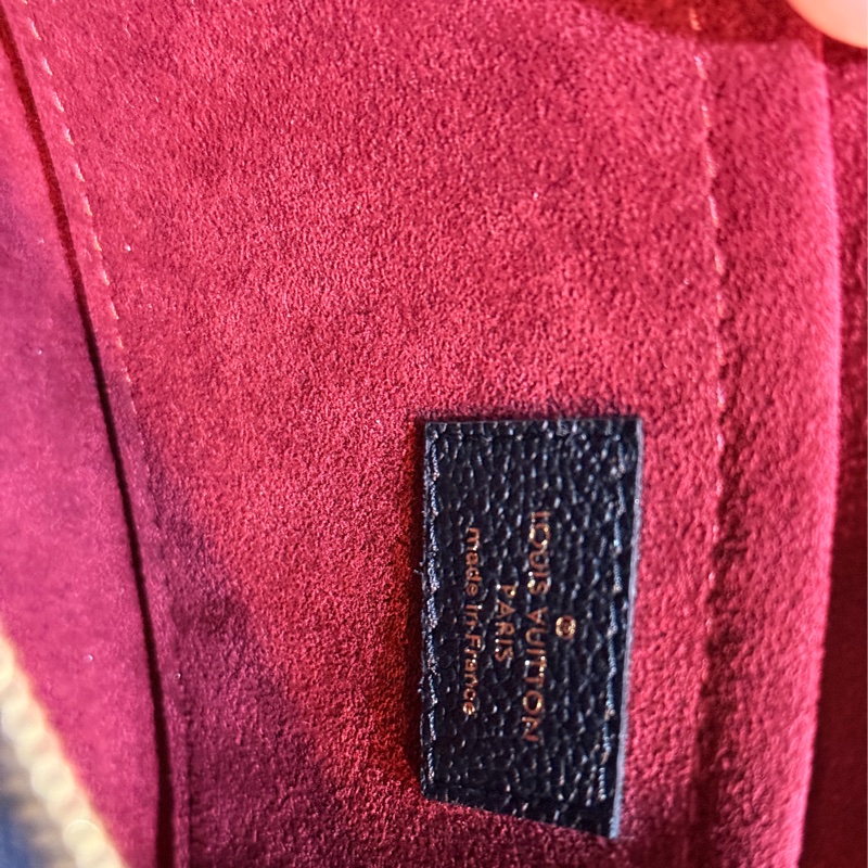 未使用品✨ 揹帶很美🖤LV 拼色印花 可放手機的牛皮麻將包 揹帶可拆卸-33