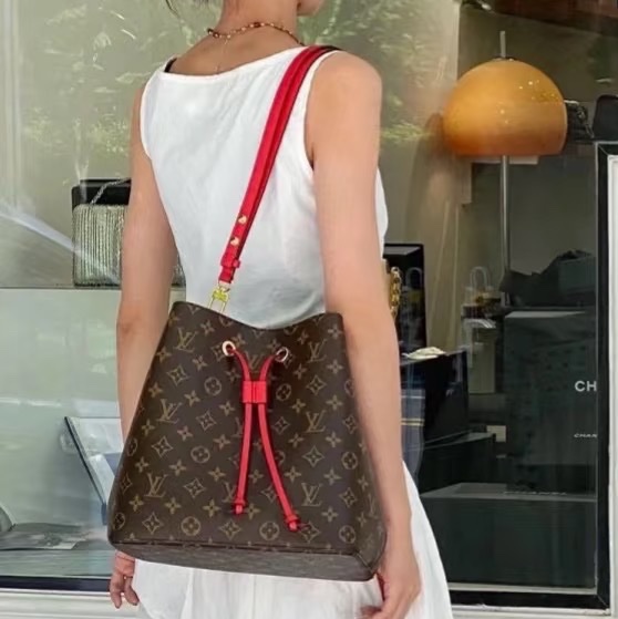 全網最低價🈶購證❤️🔥Lv 經典老花NEONOE紅桶配色水桶包單肩斜挎包-4