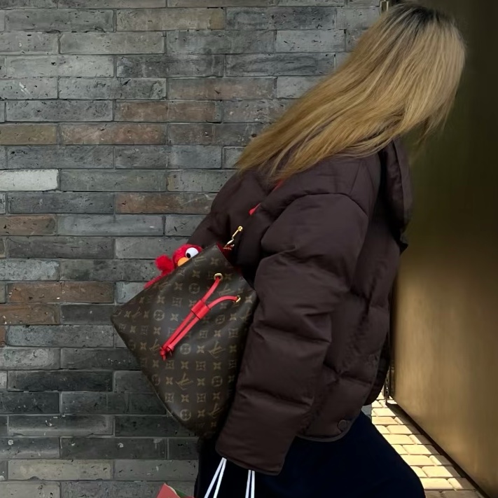 全網最低價🈶購證❤️🔥Lv 經典老花NEONOE紅桶配色水桶包單肩斜挎包-7