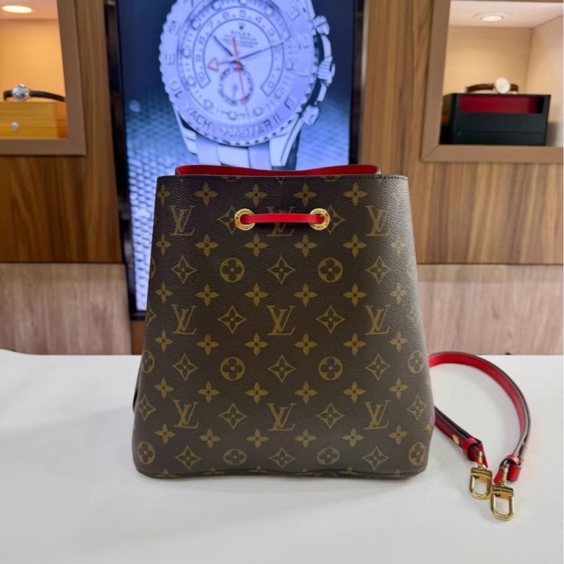 全網最低價🈶購證❤️🔥Lv 經典老花NEONOE紅桶配色水桶包單肩斜挎包-11
