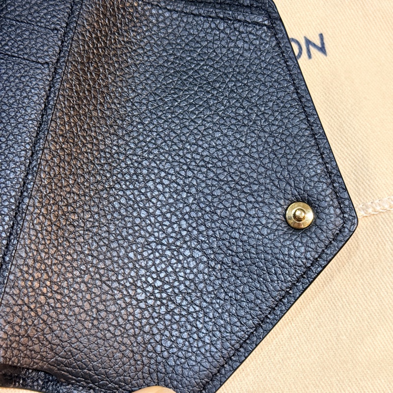 專櫃28000未使用品✨LV拼色黑白印花 牛皮短夾 可放鈔票 有拉鏈零-12