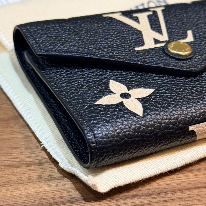 專櫃28000未使用品✨LV拼色黑白印花 牛皮短夾 可放鈔票 有拉鏈零-17