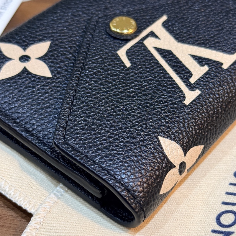 專櫃28000未使用品✨LV拼色黑白印花 牛皮短夾 可放鈔票 有拉鏈零-20