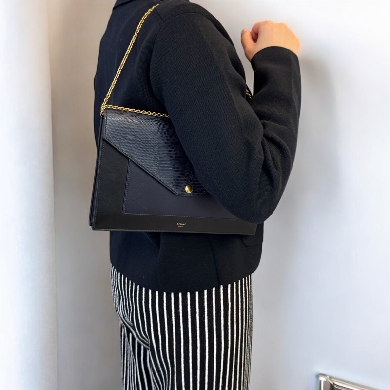 🧳賽琳手拿包Celine黑拚深藍蜥蜴牛皮Pocket WOC-2