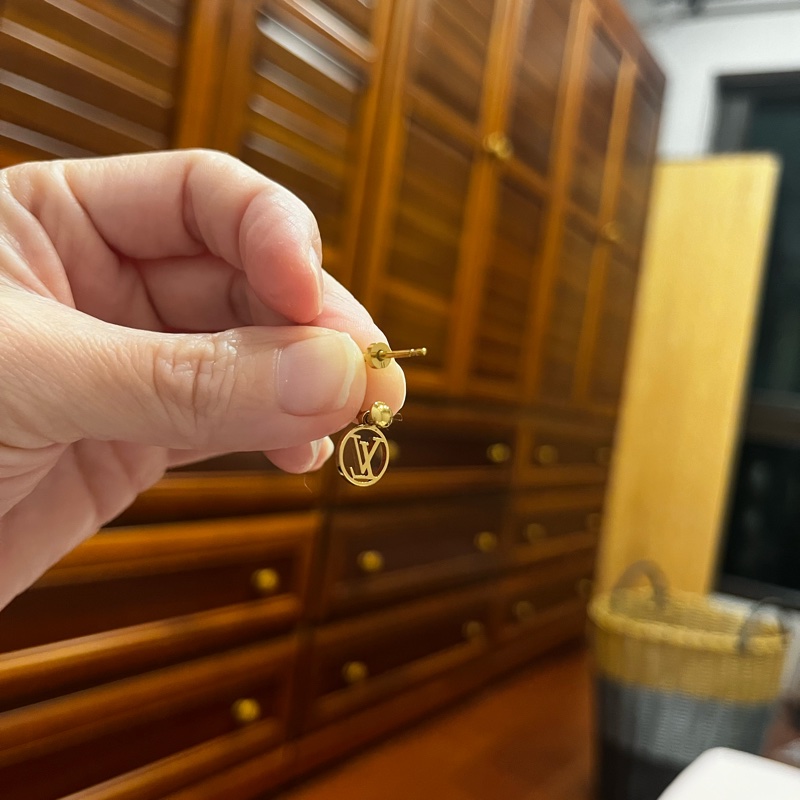 LV不對稱耳環一對-0