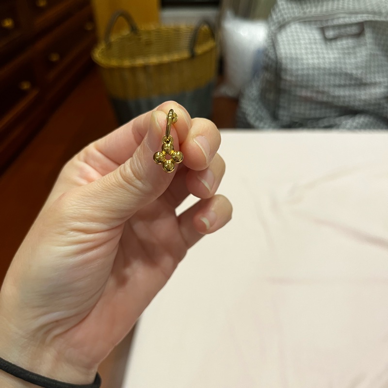 LV不對稱耳環一對-3