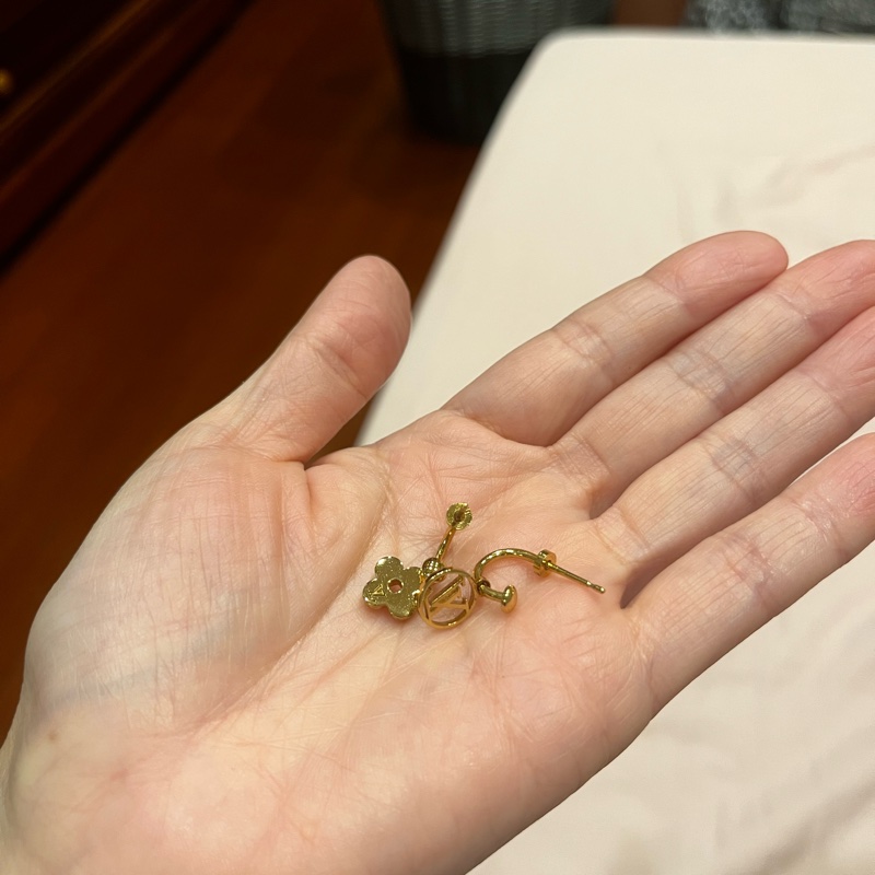 LV不對稱耳環一對-6
