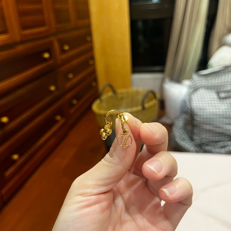 LV不對稱耳環一對-8