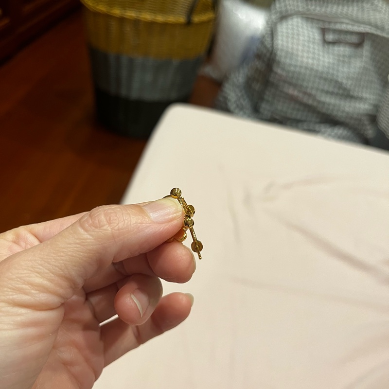 LV不對稱耳環一對-9