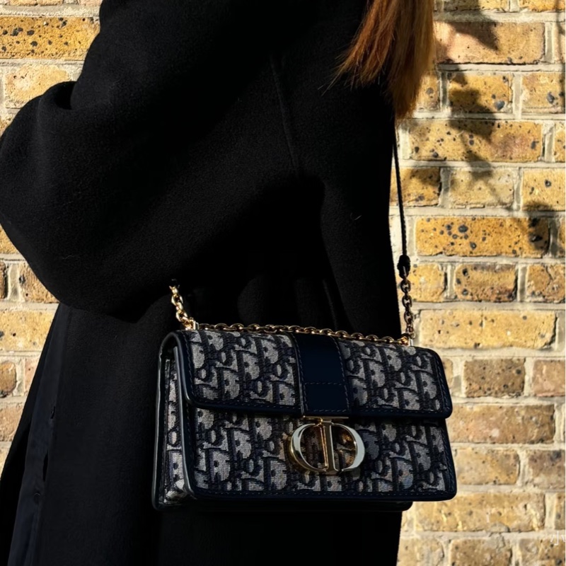 優雅秋冬必入款❄️99新🆕Dior小號Montaigne蒙田30刺繡老花翻蓋包🉑調節🉑拆卸鏈條斜挎包包-3