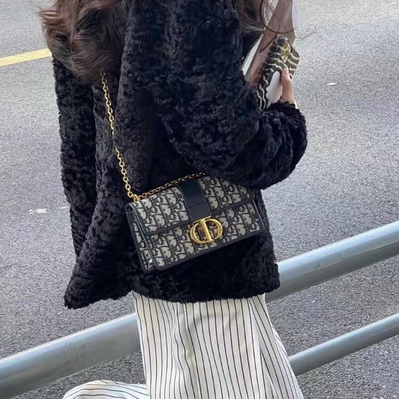 優雅秋冬必入款❄️99新🆕Dior小號Montaigne蒙田30刺繡老花翻蓋包🉑調節🉑拆卸鏈條斜挎包包-5