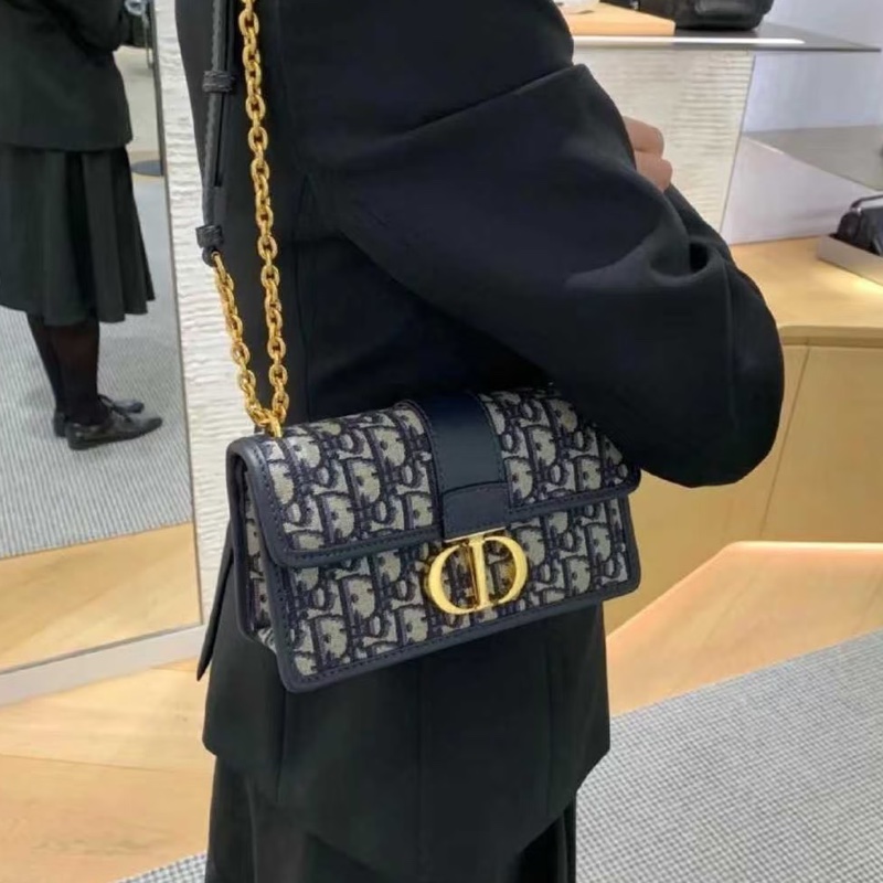 優雅秋冬必入款❄️99新🆕Dior小號Montaigne蒙田30刺繡老花翻蓋包🉑調節🉑拆卸鏈條斜挎包包-7