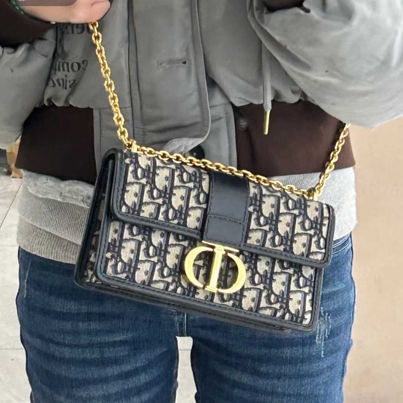 優雅秋冬必入款❄️99新🆕Dior小號Montaigne蒙田30刺繡老花翻蓋包🉑調節🉑拆卸鏈條斜挎包包-8