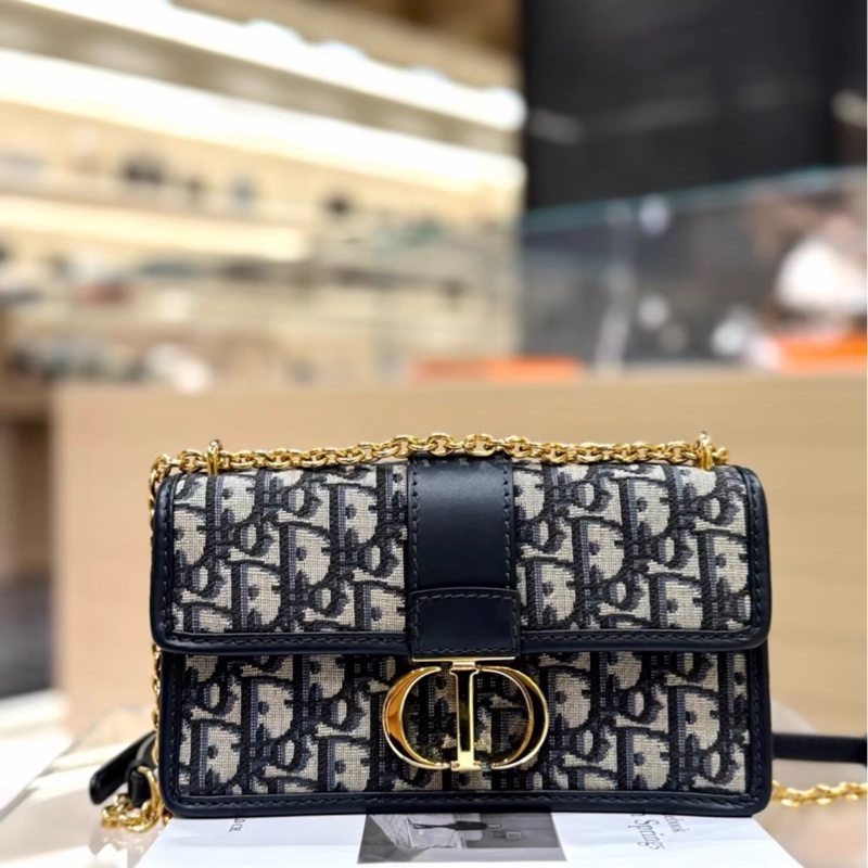 優雅秋冬必入款❄️99新🆕Dior小號Montaigne蒙田30刺繡老花翻蓋包🉑調節🉑拆卸鏈條斜挎包包-10