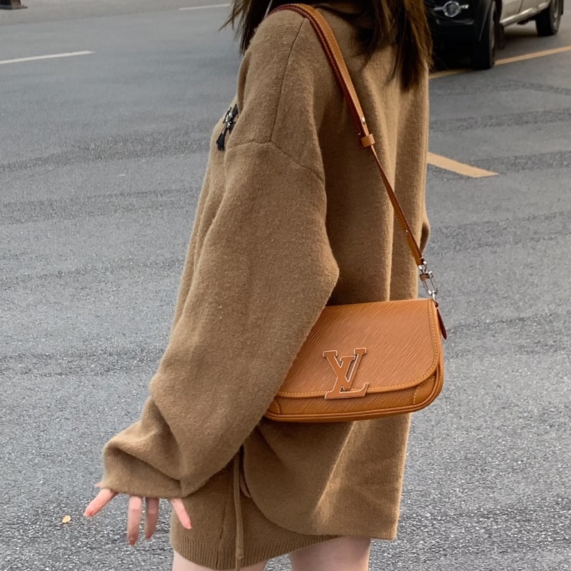 🧡路易威登法棍包LV淺焦糖色EPI牛皮大logo下蓋Buci法棍包M59459-0