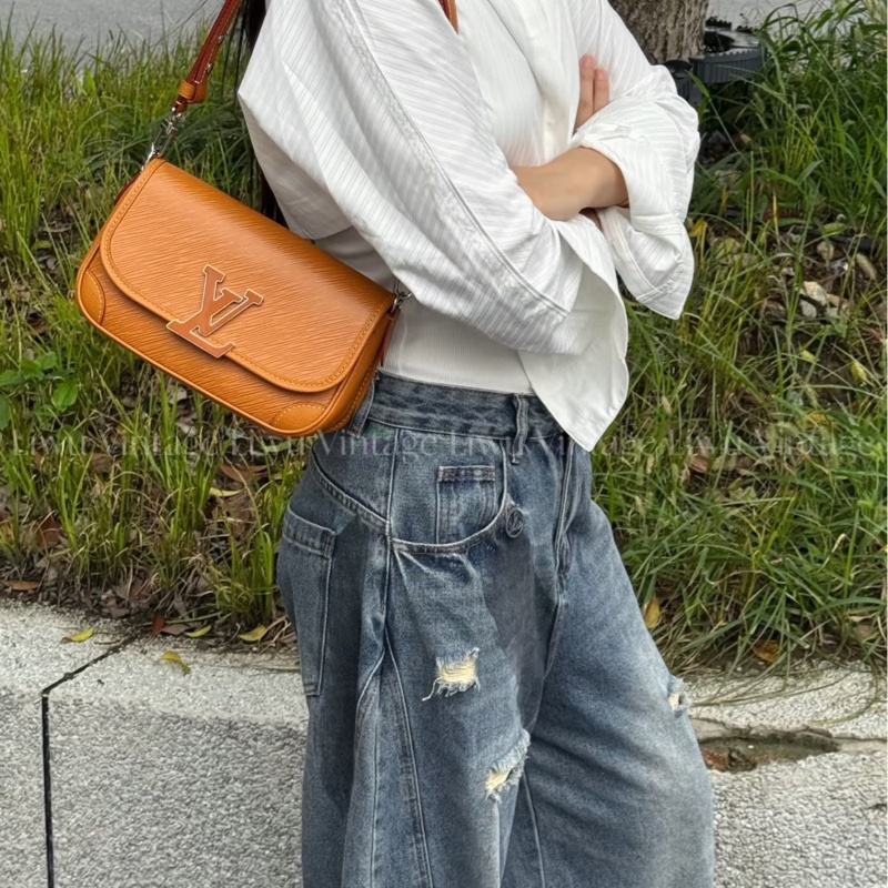 🧡路易威登法棍包LV淺焦糖色EPI牛皮大logo下蓋Buci法棍包M59459-1