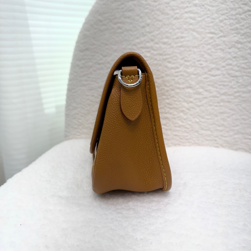 🧡路易威登法棍包LV淺焦糖色EPI牛皮大logo下蓋Buci法棍包M59459-9