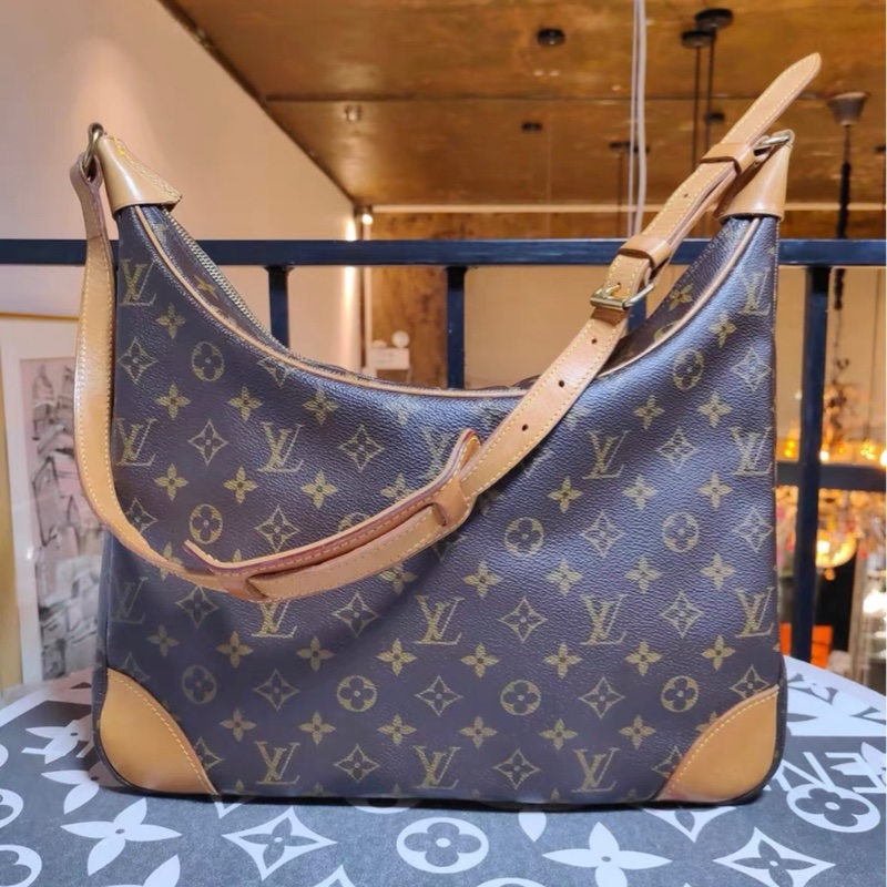 LV老花中号牛角包 好成色-0