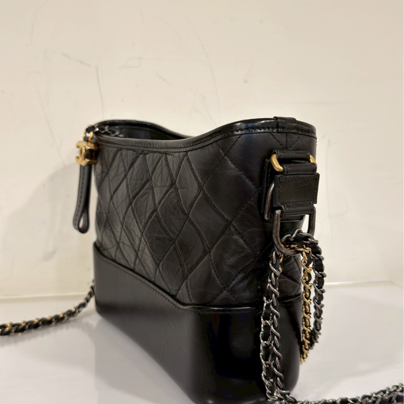 率性經典款😎黃金尺寸99新🆕Chanel黑金中號流浪包單肩斜挎包-7