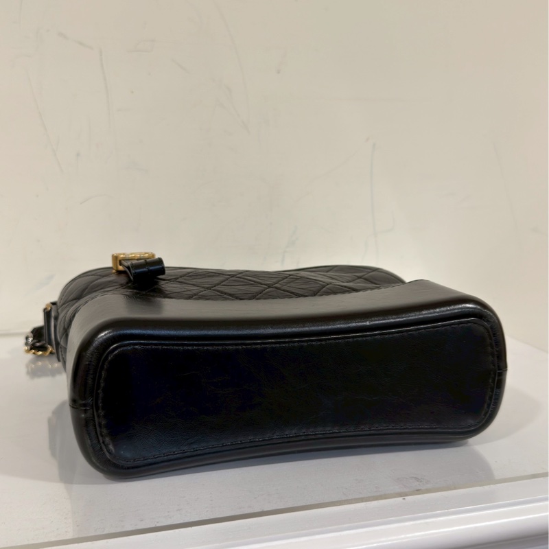 率性經典款😎黃金尺寸99新🆕Chanel黑金中號流浪包單肩斜挎包-9