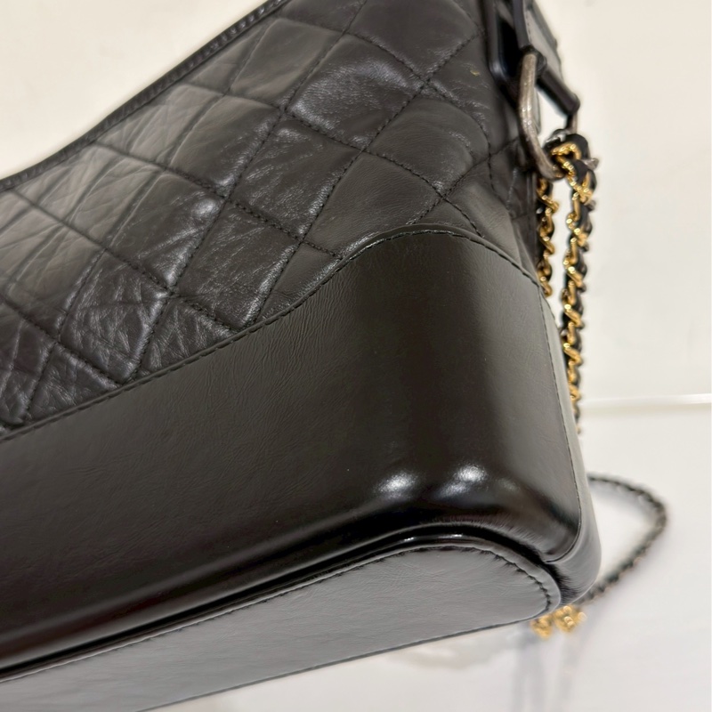 率性經典款😎黃金尺寸99新🆕Chanel黑金中號流浪包單肩斜挎包-15