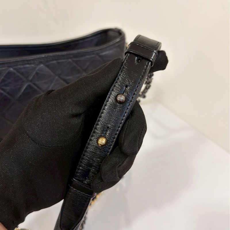 率性經典款😎黃金尺寸99新🆕Chanel黑金中號流浪包單肩斜挎包-19