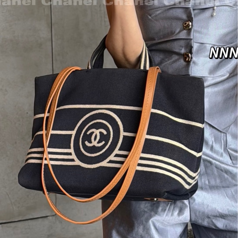 百看不厭👀極美稀有款😍Chanel 帆布藍白條紋沙灘托特包肩背手提包-2