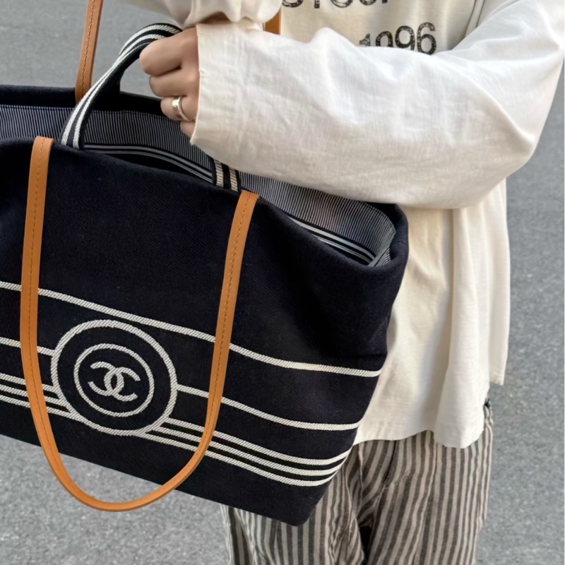百看不厭👀極美稀有款😍Chanel 帆布藍白條紋沙灘托特包肩背手提包-7