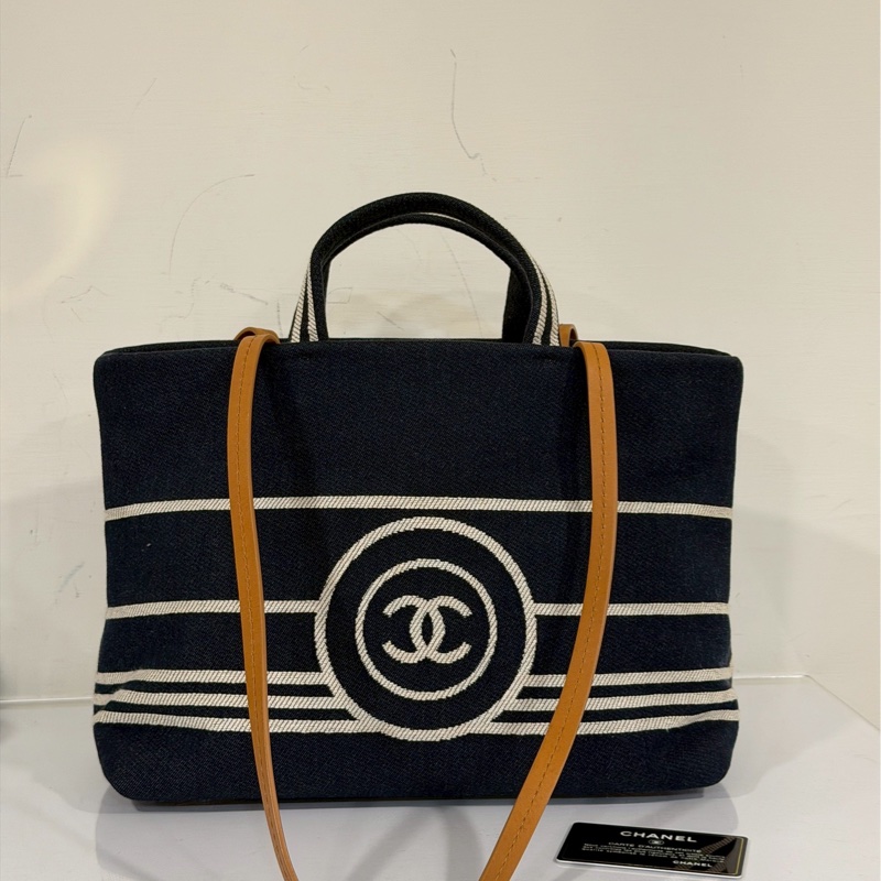 百看不厭👀極美稀有款😍Chanel 帆布藍白條紋沙灘托特包肩背手提包-8