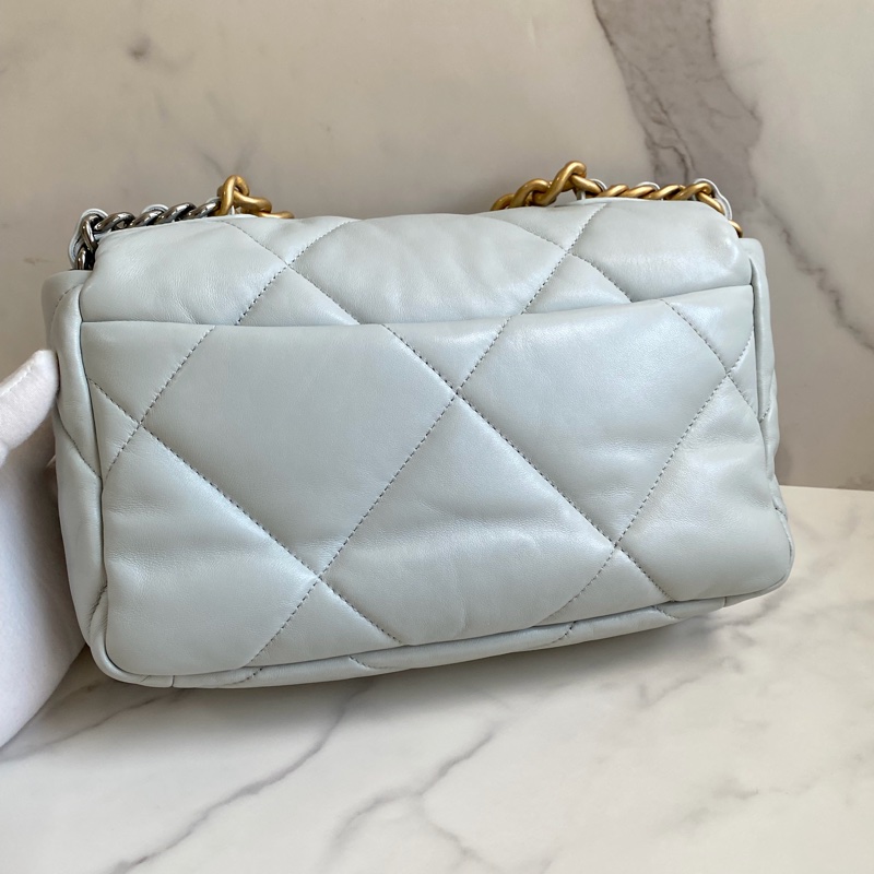 🎆迎新年只要$99,999 Chanel 19bag 小號26cm 迷霧淡藍 金扣 晶片款-3
