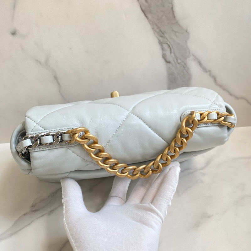 🎆迎新年只要$99,999 Chanel 19bag 小號26cm 迷霧淡藍 金扣 晶片款-6