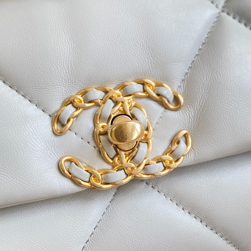 🎆迎新年只要$99,999 Chanel 19bag 小號26cm 迷霧淡藍 金扣 晶片款-18