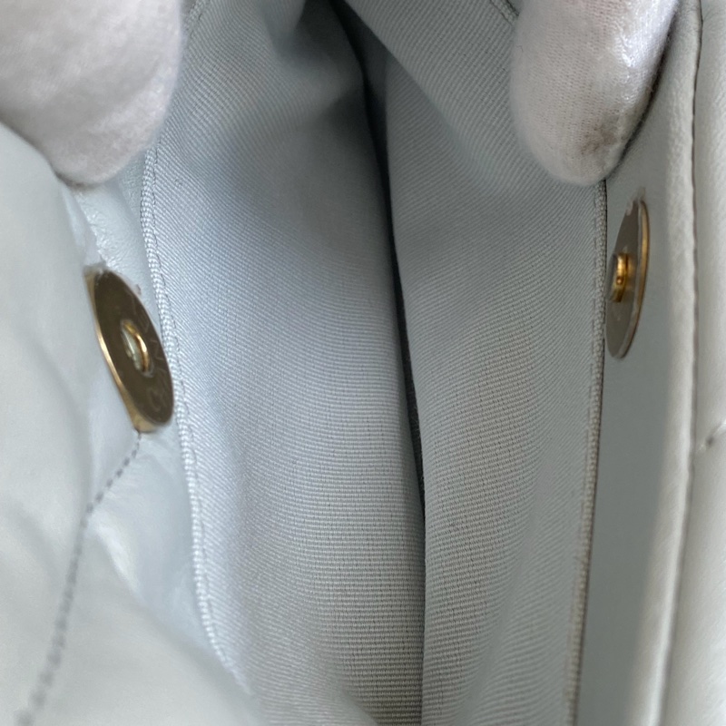 🎆迎新年只要$99,999 Chanel 19bag 小號26cm 迷霧淡藍 金扣 晶片款-32
