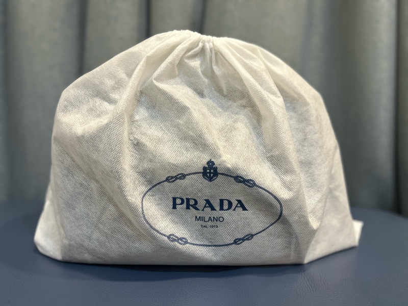 [特價] PRADA 普拉達 全新尼龍黑菱格紋肩背包 1BB903-14