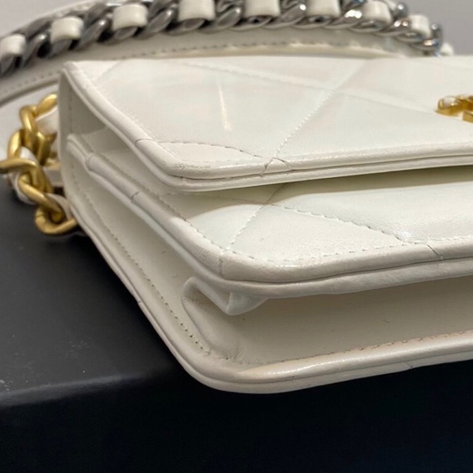 【92%新 ✨ 全網最抵！】Chanel 19bag WOC 白色 牛皮 芯片款-10