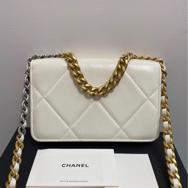 【92%新 ✨ 全網最抵！】Chanel 19bag WOC 白色 牛皮 芯片款-11