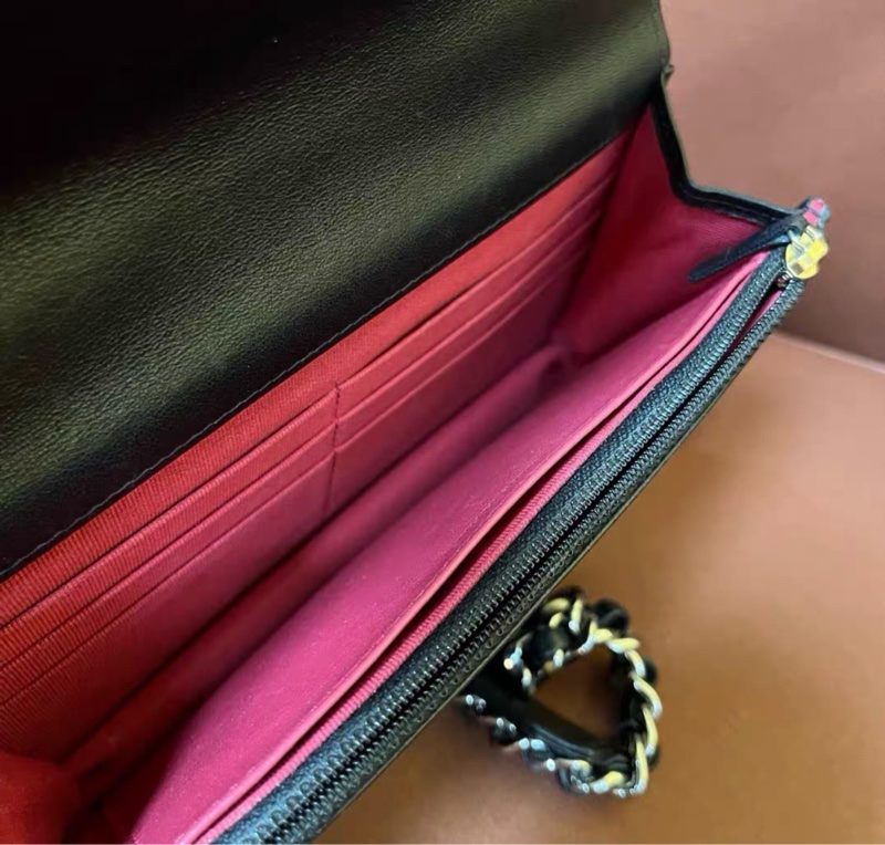 【94%新✨ 全部最抵】 Chanel 19bag woc 黑色牛皮金扣 芯片款-7