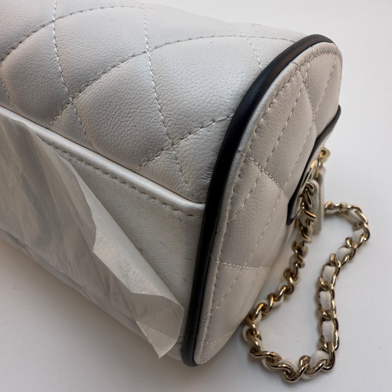 香奈兒白金黑標 2025 款保齡球單肩斜挎包-14