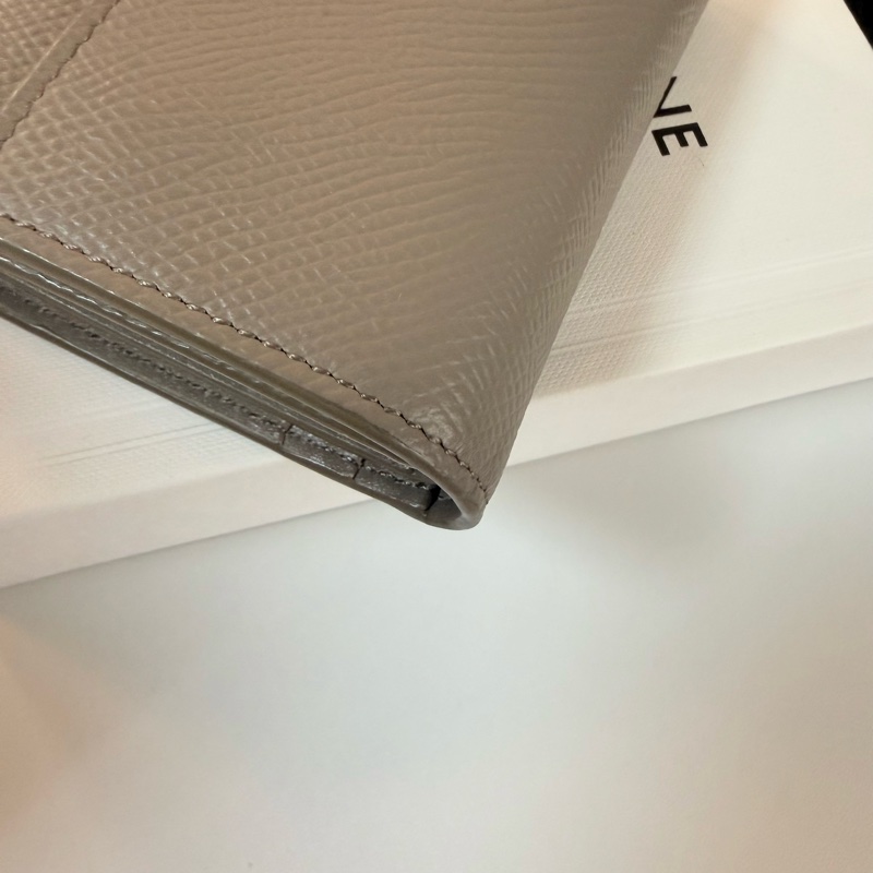 ✔️ Celine 粒面牛皮三折短夾（鵝卵石色）-10