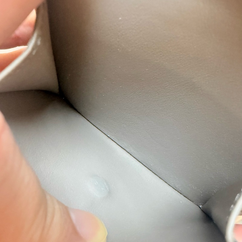 ✔️ Celine 粒面牛皮三折短夾（鵝卵石色）-21